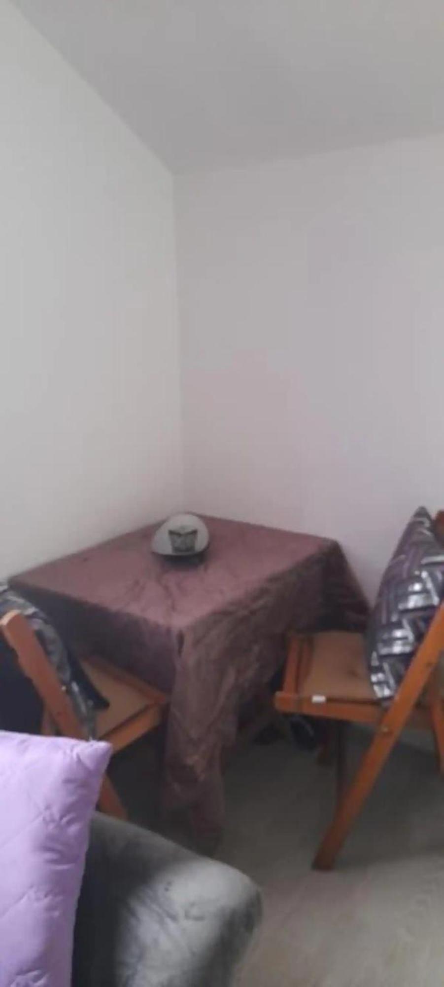 Airport Shtrkovi - Storks Apartment Petrovec ภายนอก รูปภาพ